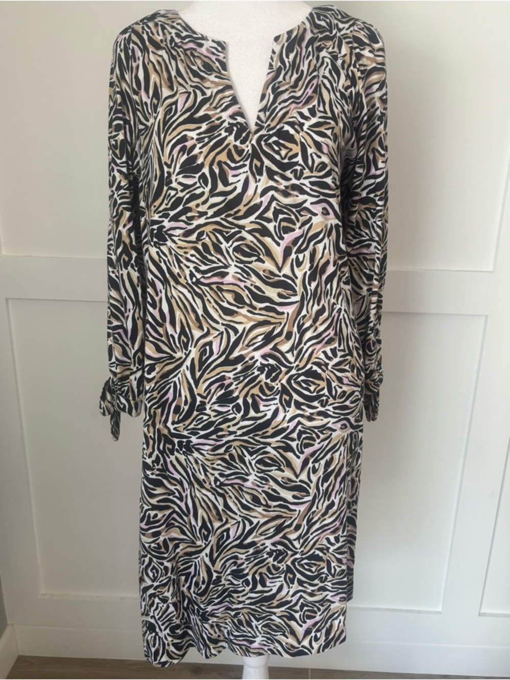 Lilly Pulitzer Long Sleeve Midi Dress in Black, Tan & Pink Zebra Print medium